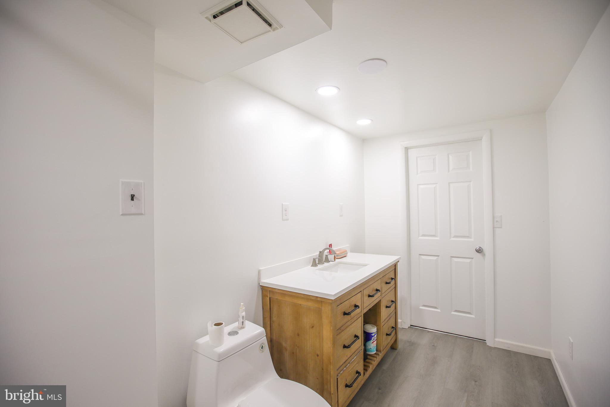 CLINTON GARDENS - Residential