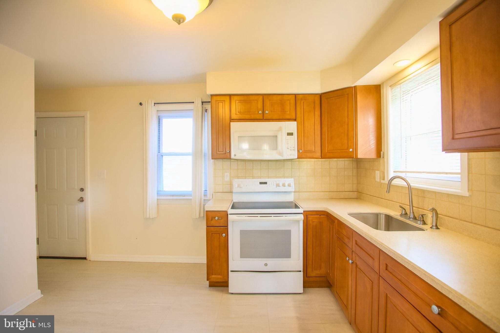 CLINTON GARDENS - Residential