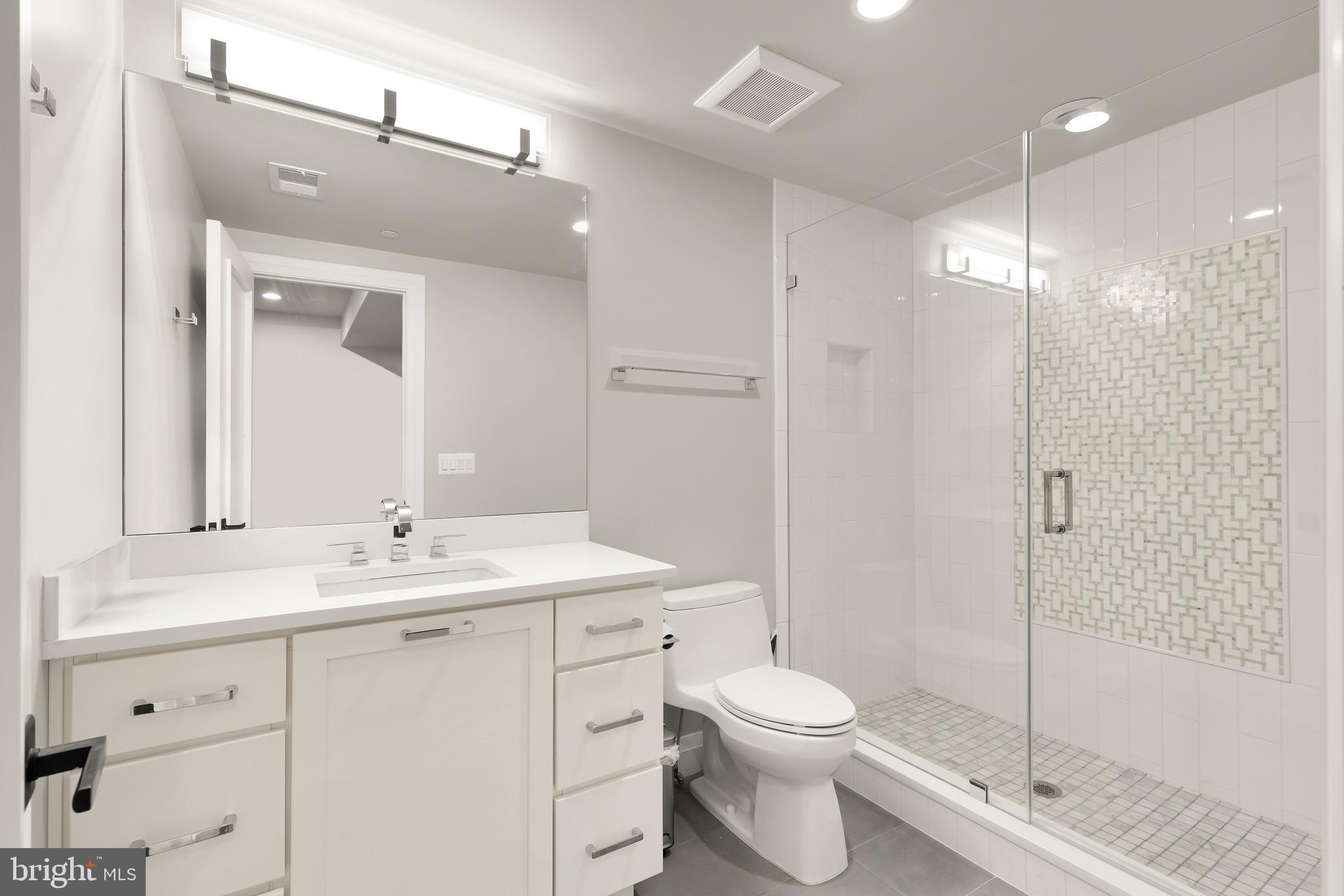 TULIP HILL - Residential