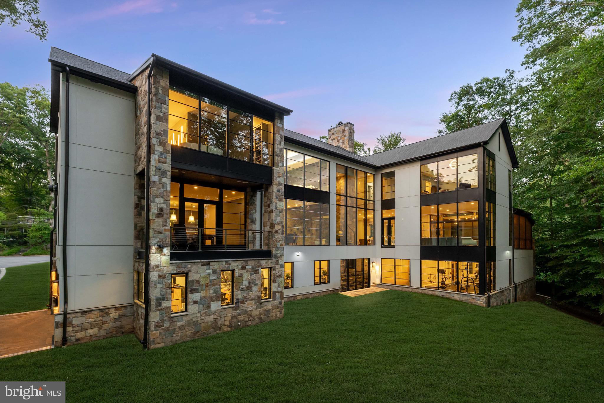 TULIP HILL - Residential