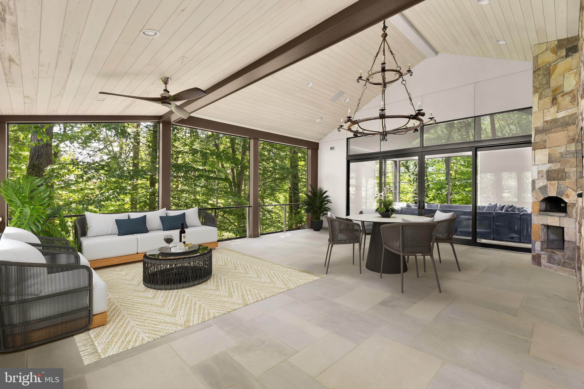 TULIP HILL - Residential