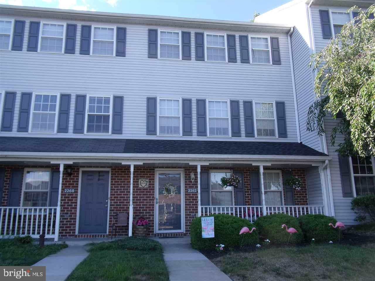 NORTH POINTE - Residential