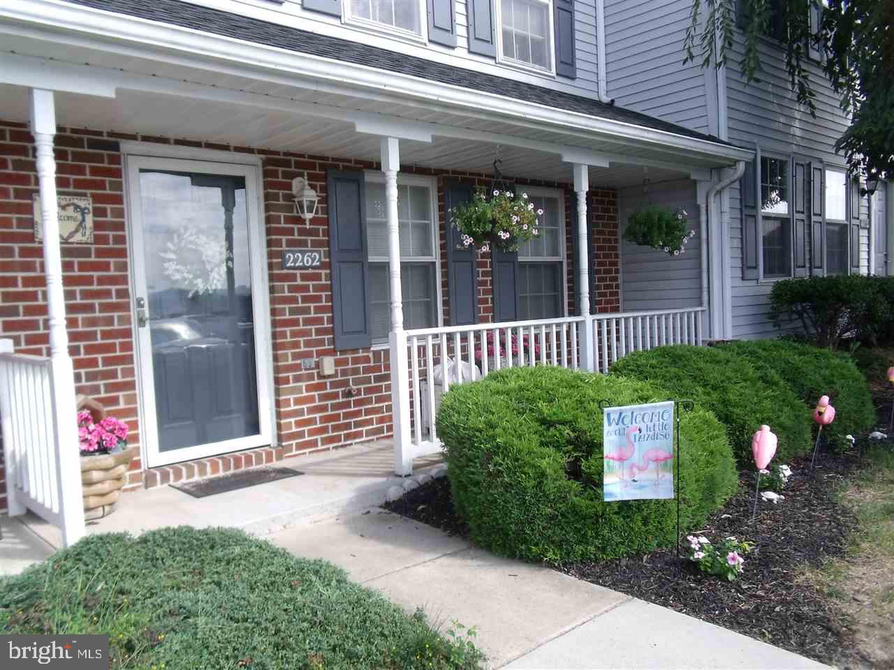 NORTH POINTE - Residential