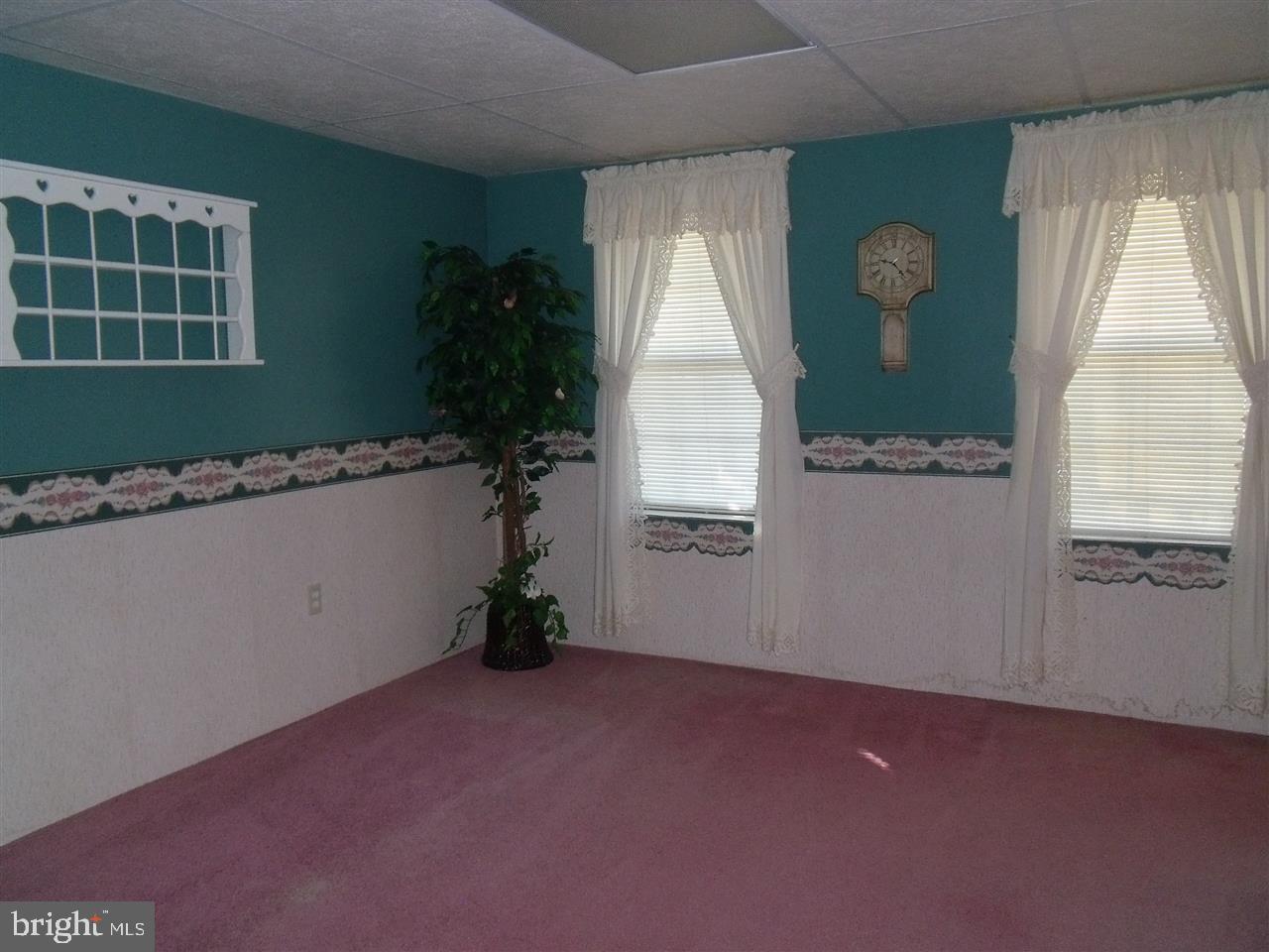 NORTH POINTE - Residential