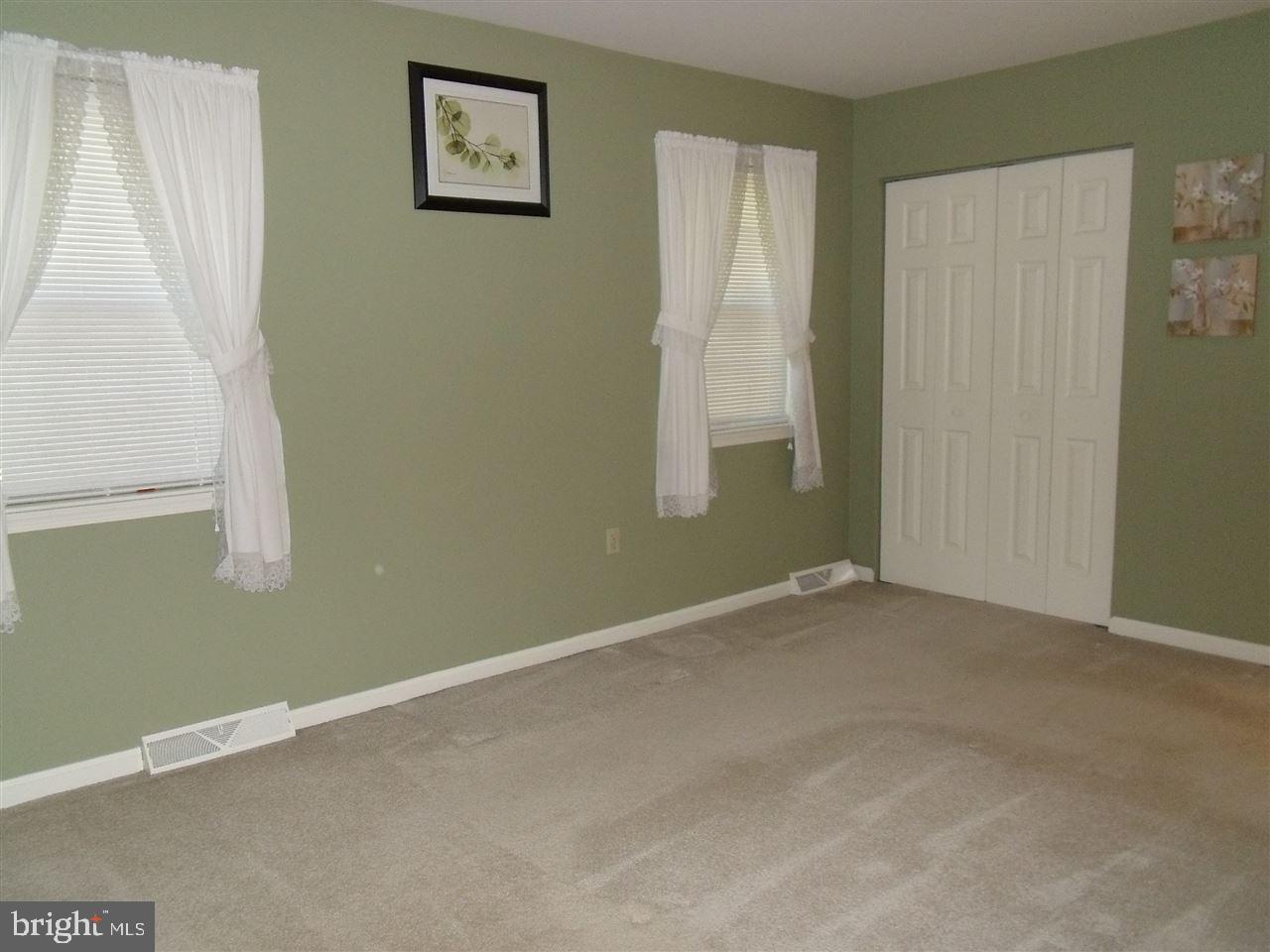 NORTH POINTE - Residential