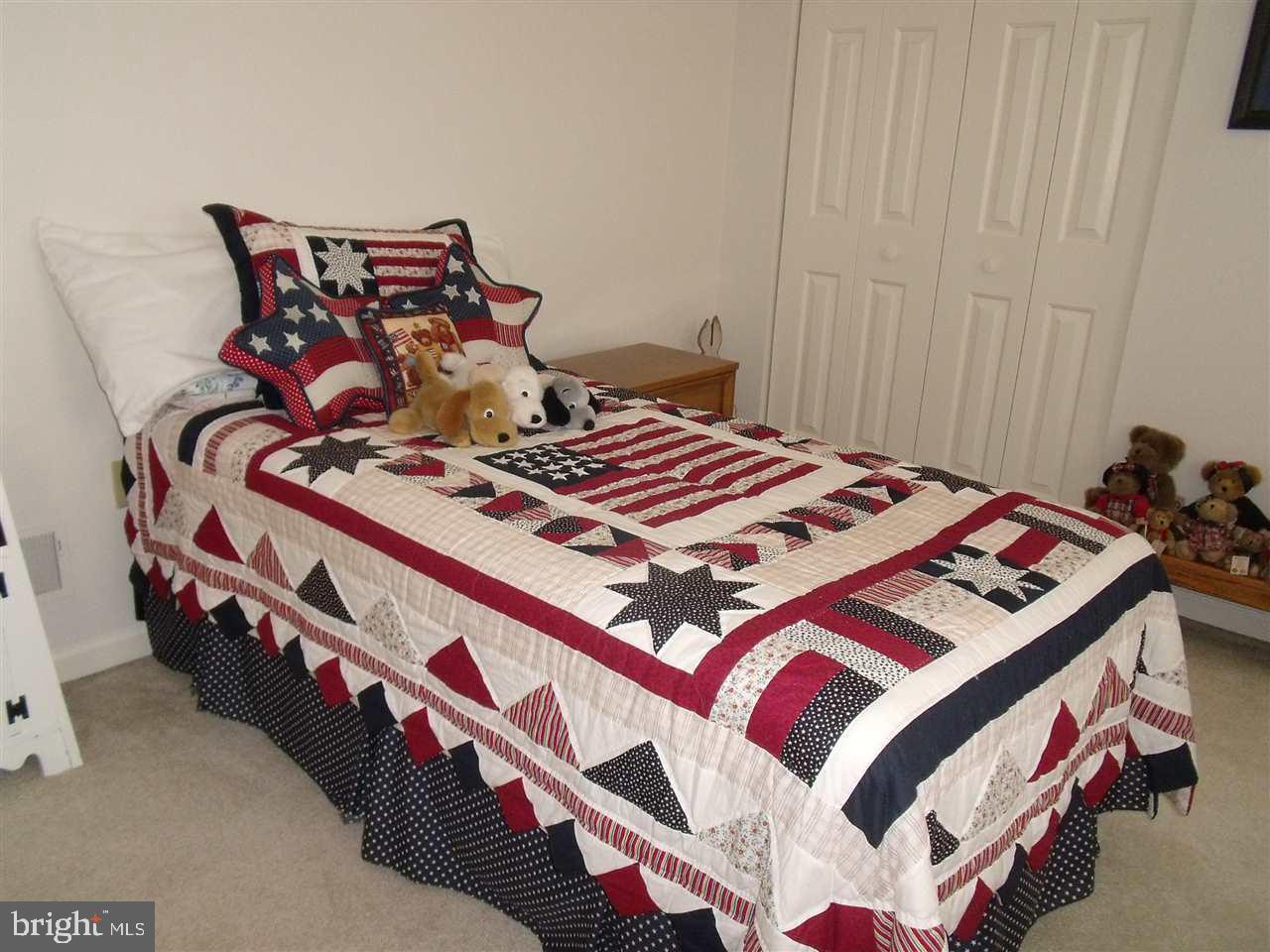 NORTH POINTE - Residential