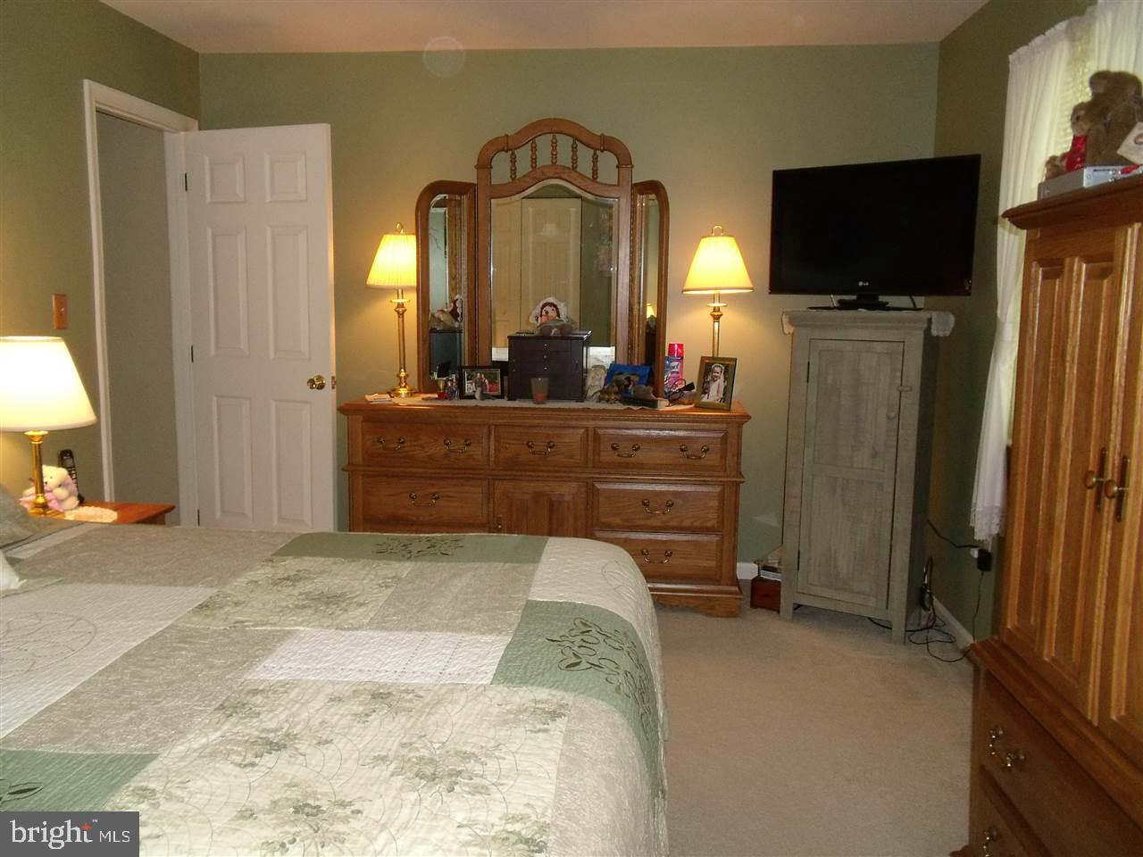 NORTH POINTE - Residential