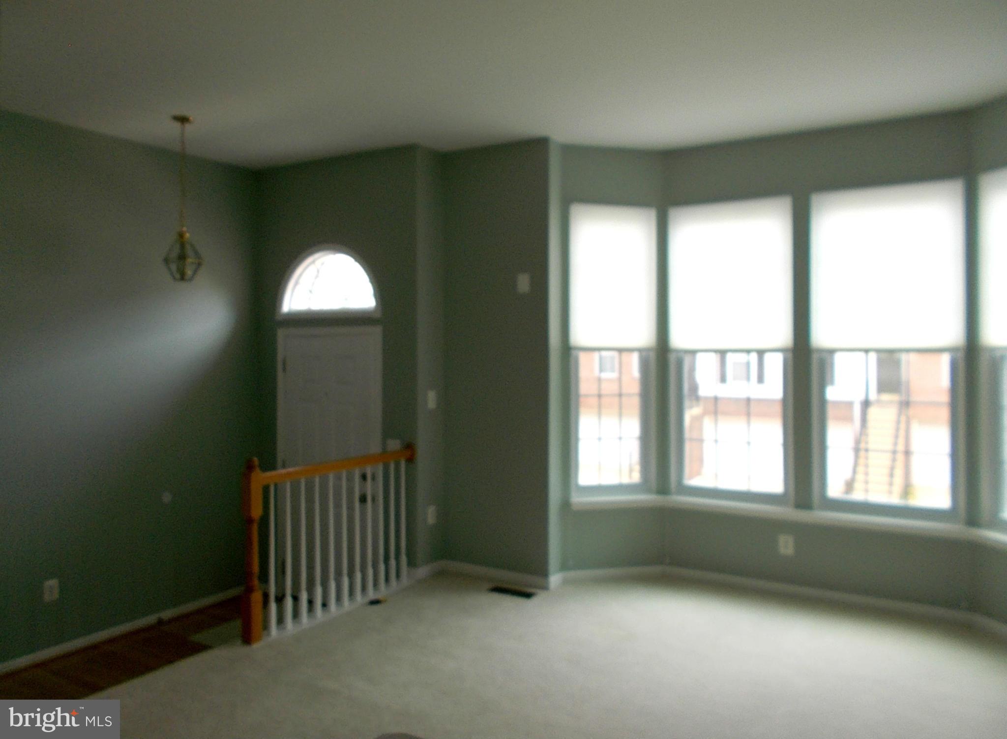 AUTUMN CHASE HUNT - Residential Lease