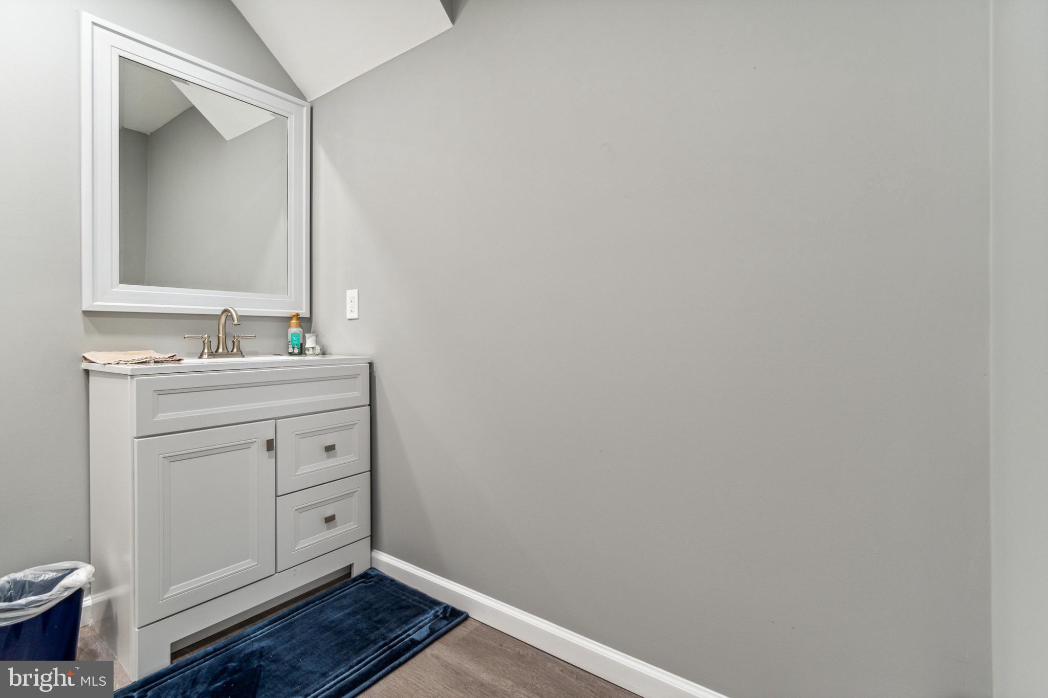 HOWARDS TRUST - Residential