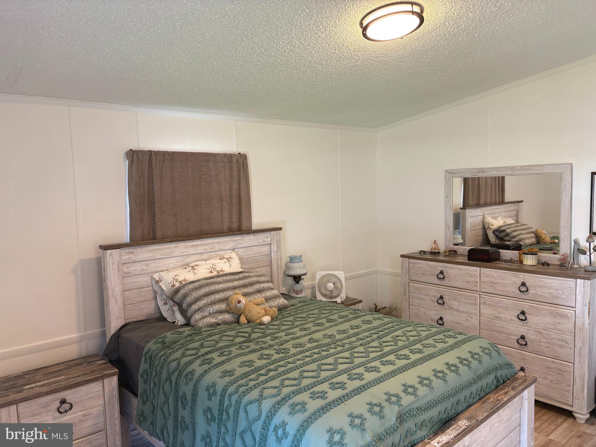 211 FOREST GREEN ROAD