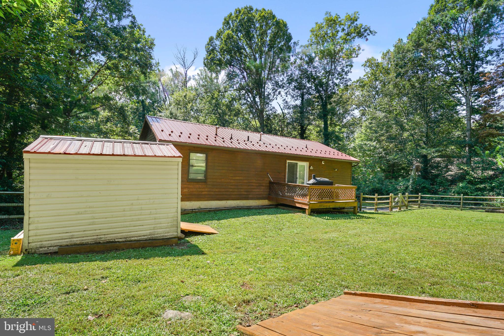 OCTORARO LAKES - Residential