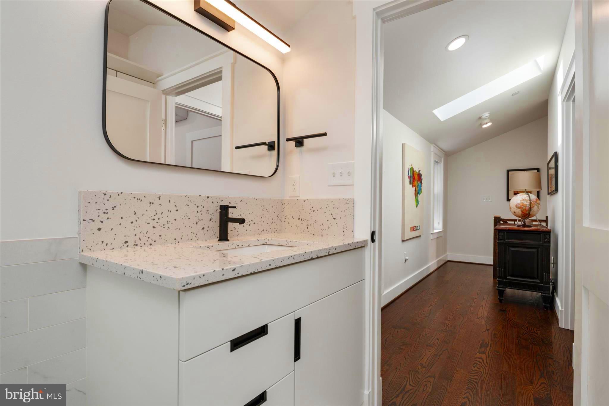 EASTPORT - Residential