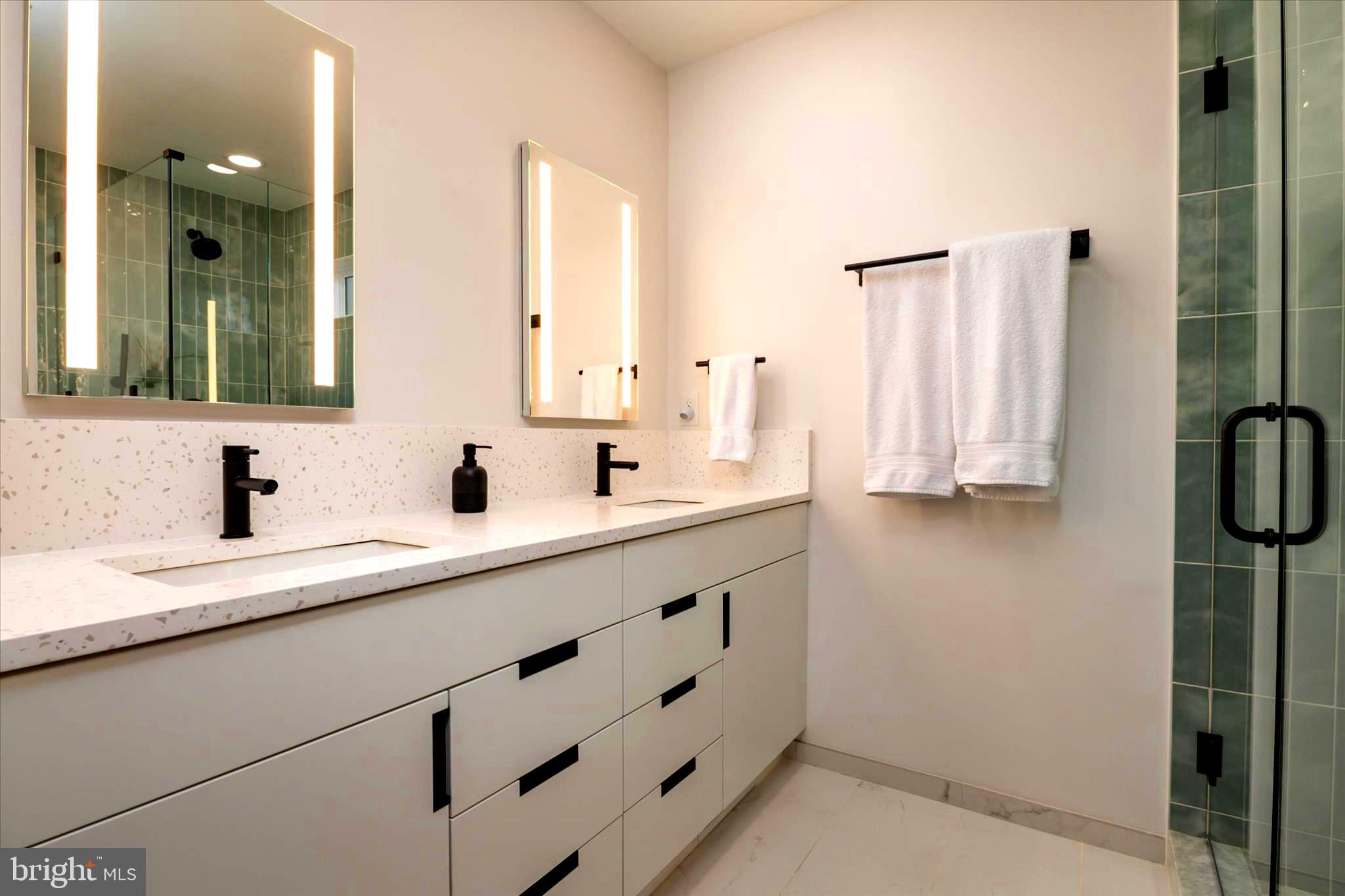 EASTPORT - Residential