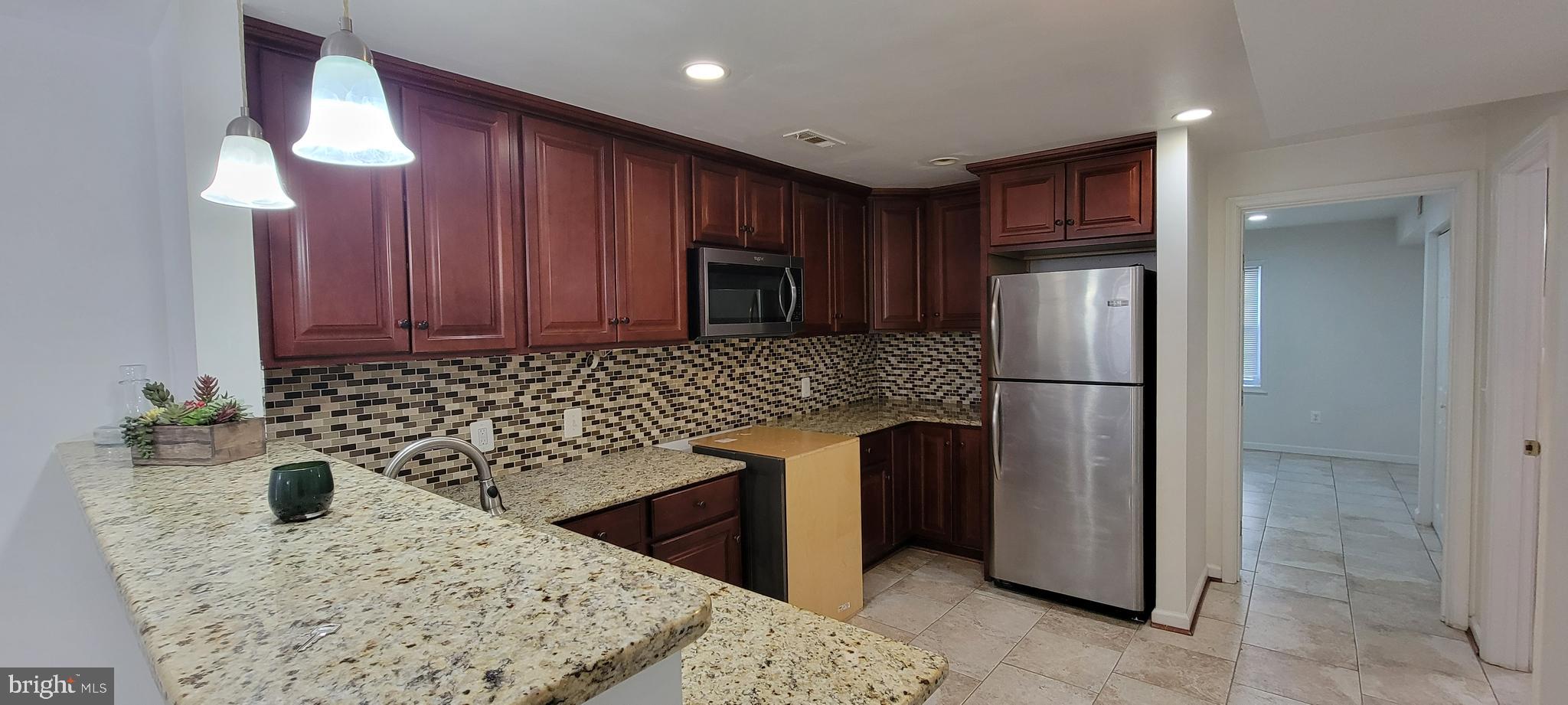 WAYSIDE VILLAGE - Residential Lease