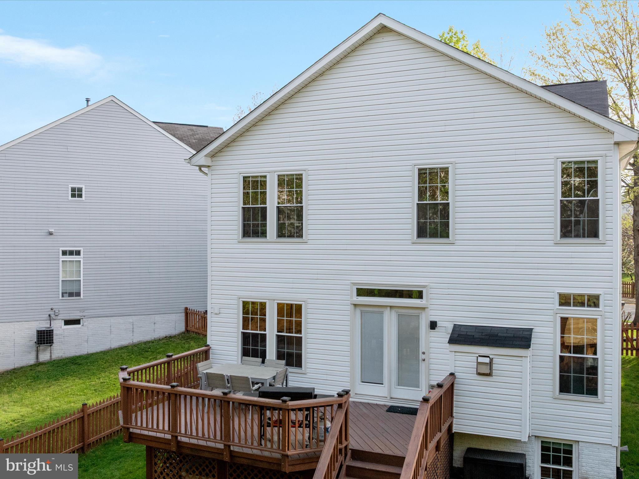 SOMERSET - Residential