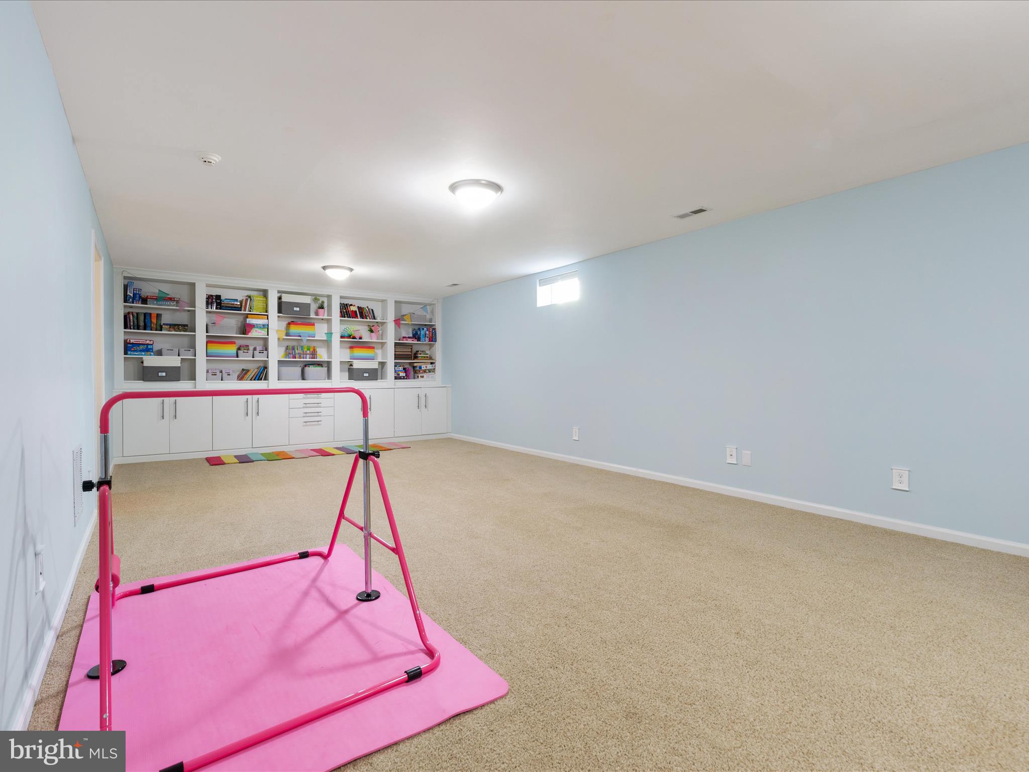 SOMERSET - Residential