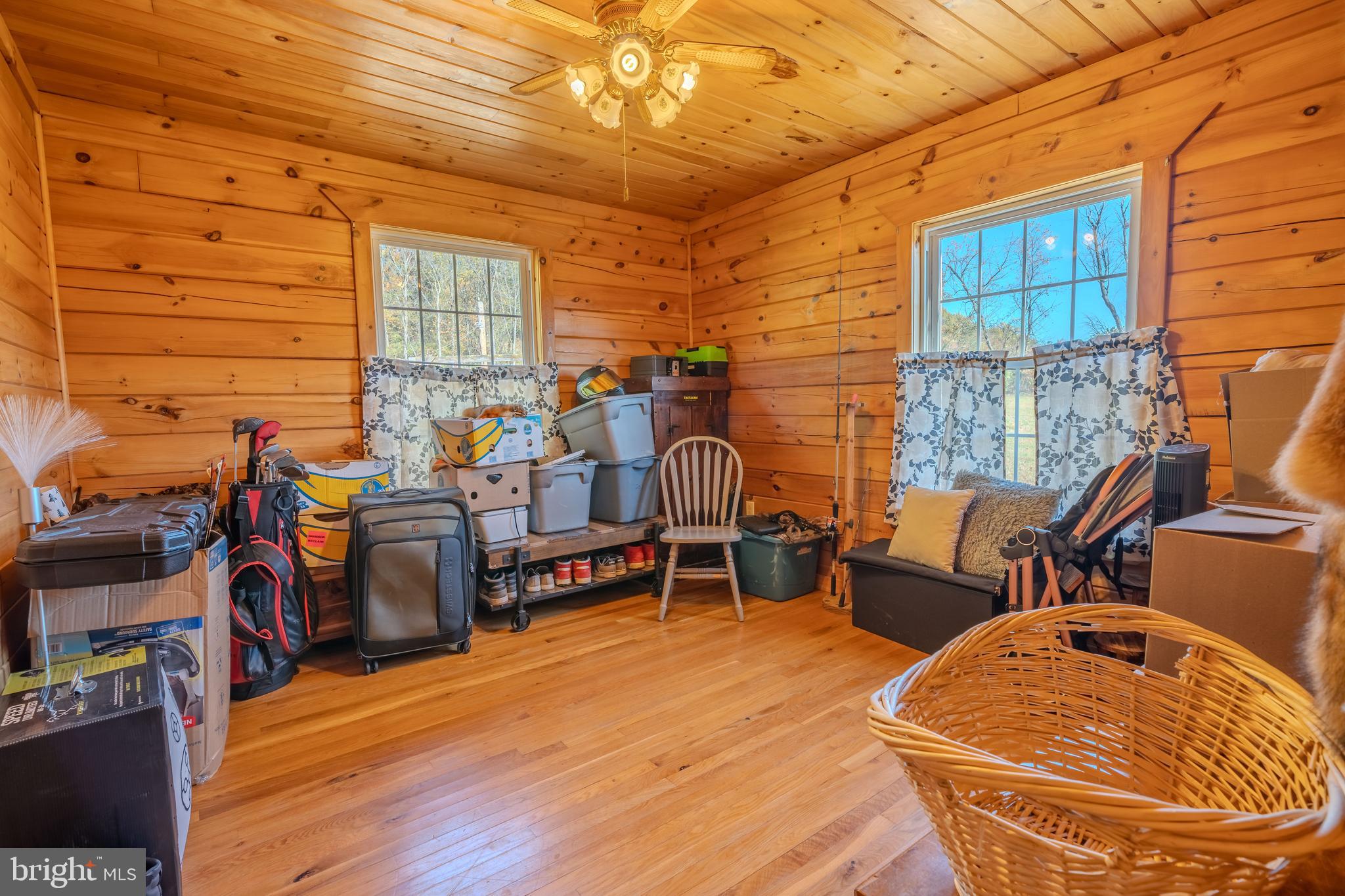 160 WOODPECKER DRIVE