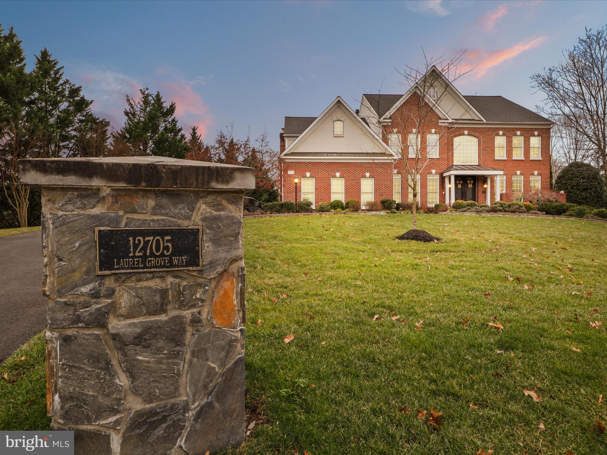 OAK HILL ESTATES - Residential