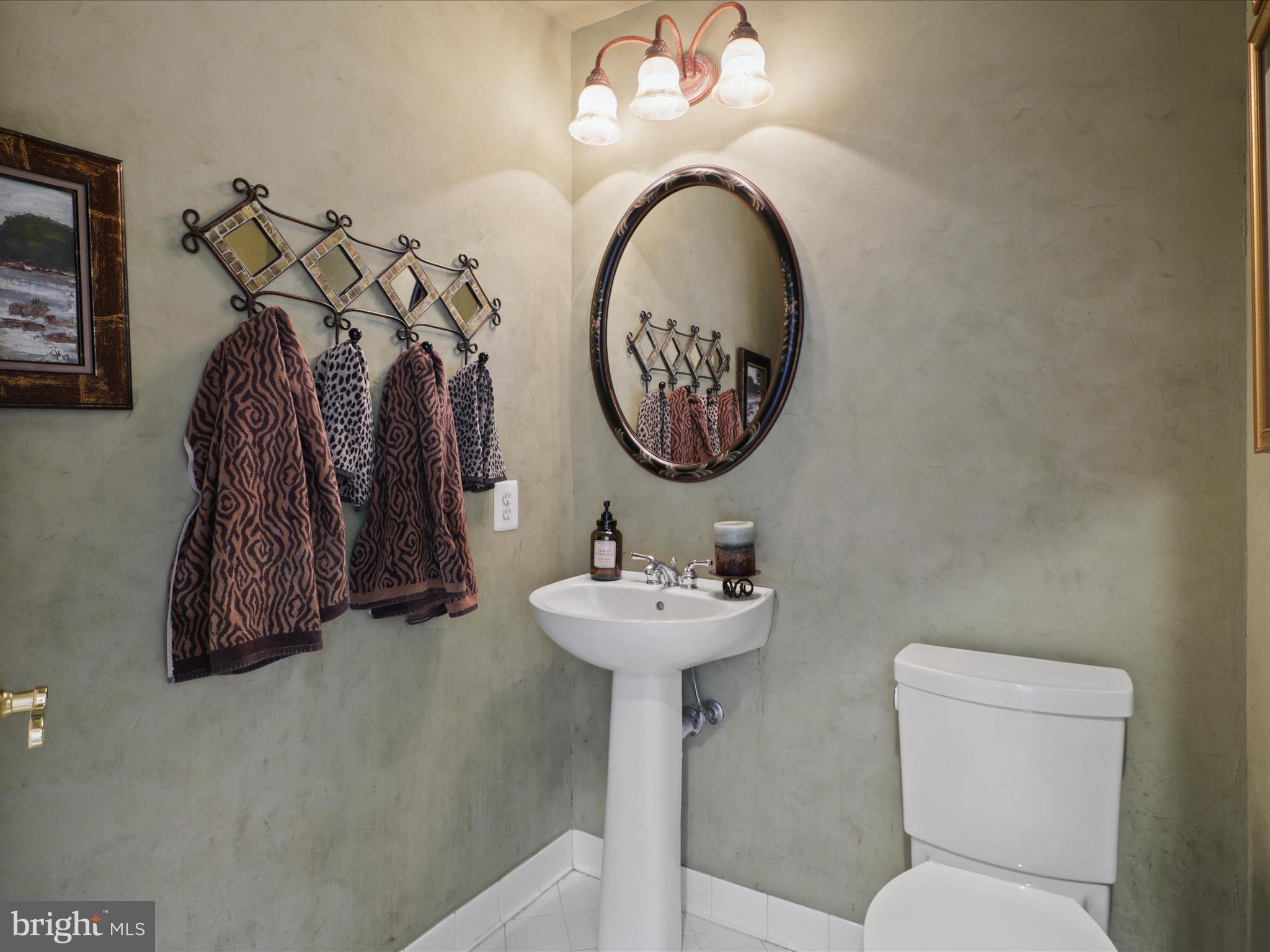 OAK HILL ESTATES - Residential