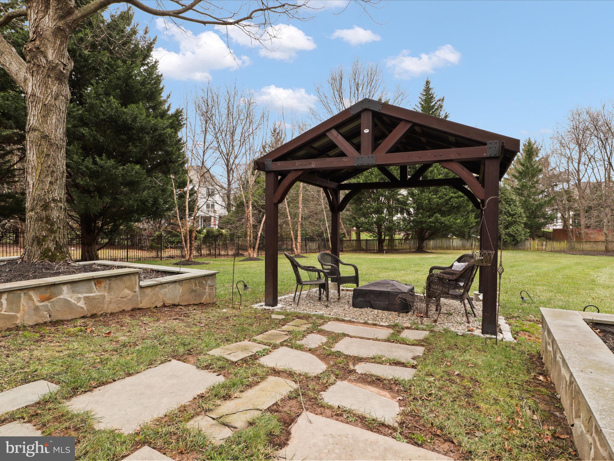 OAK HILL ESTATES - Residential