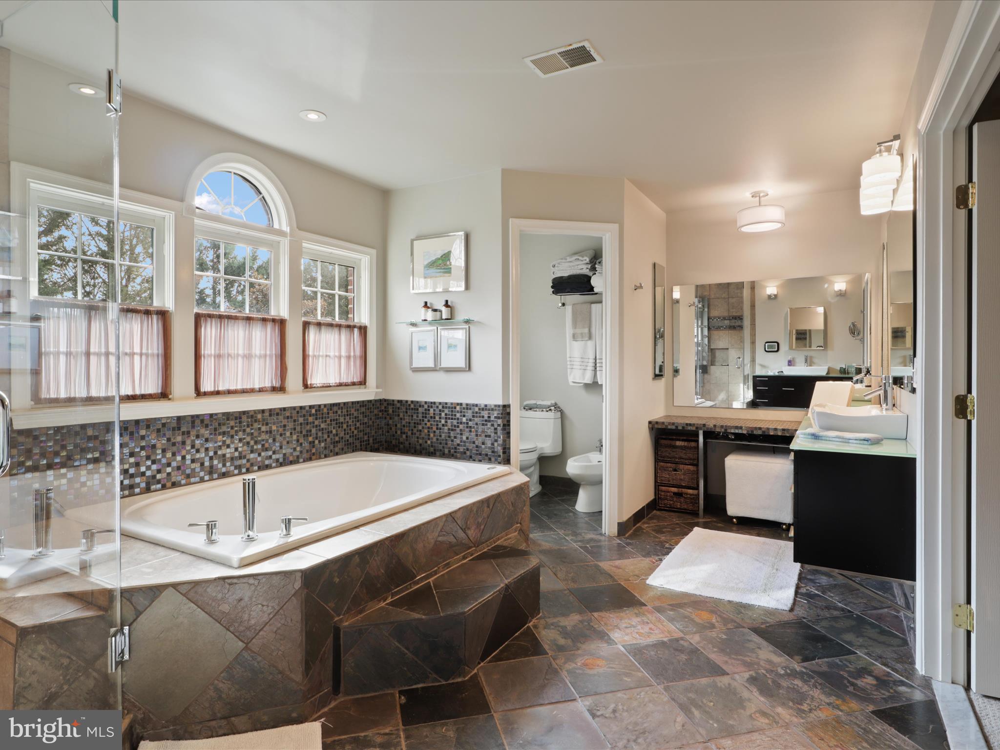 OAK HILL ESTATES - Residential