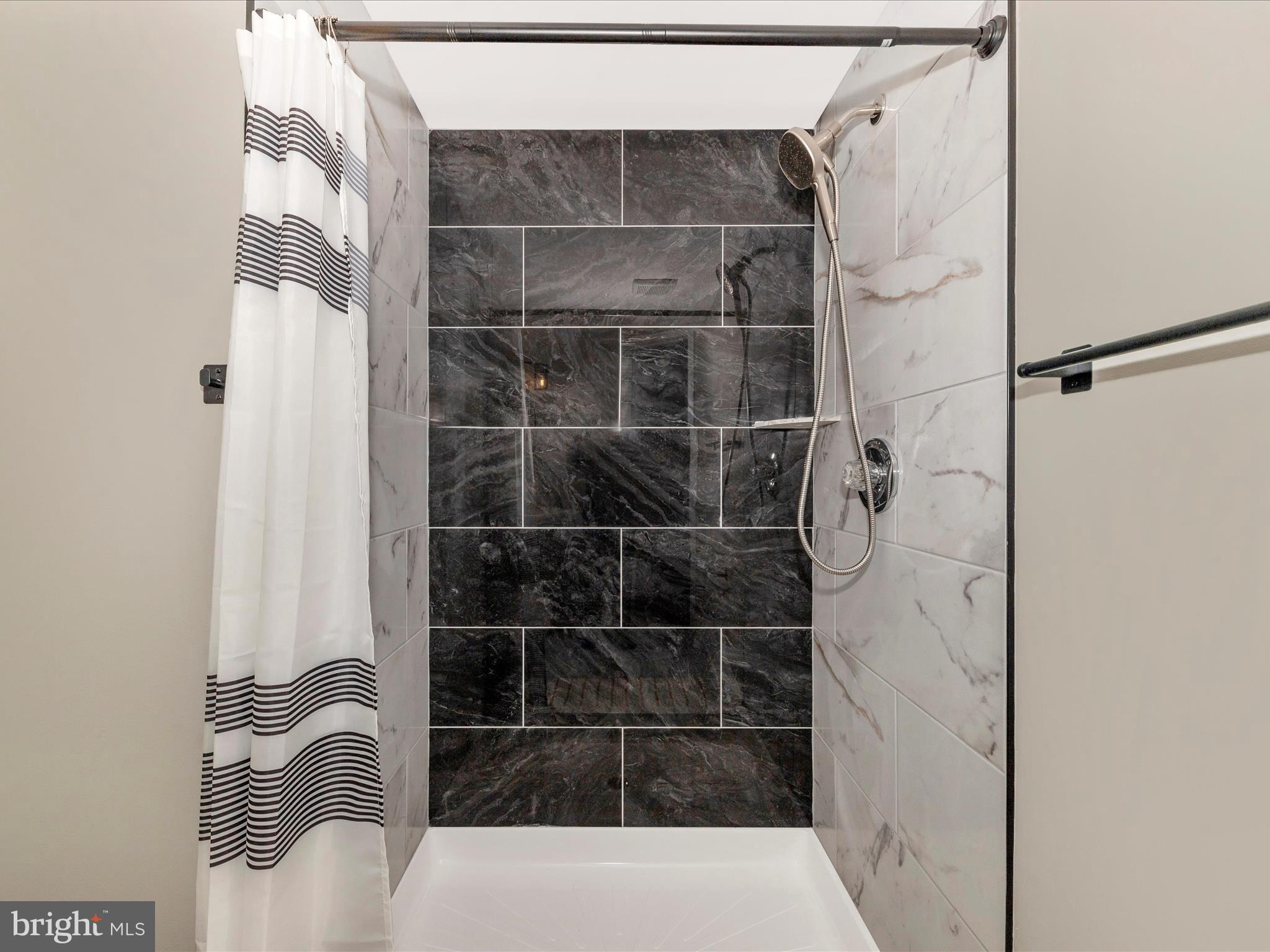 GREENCASTLE MANOR - Residential