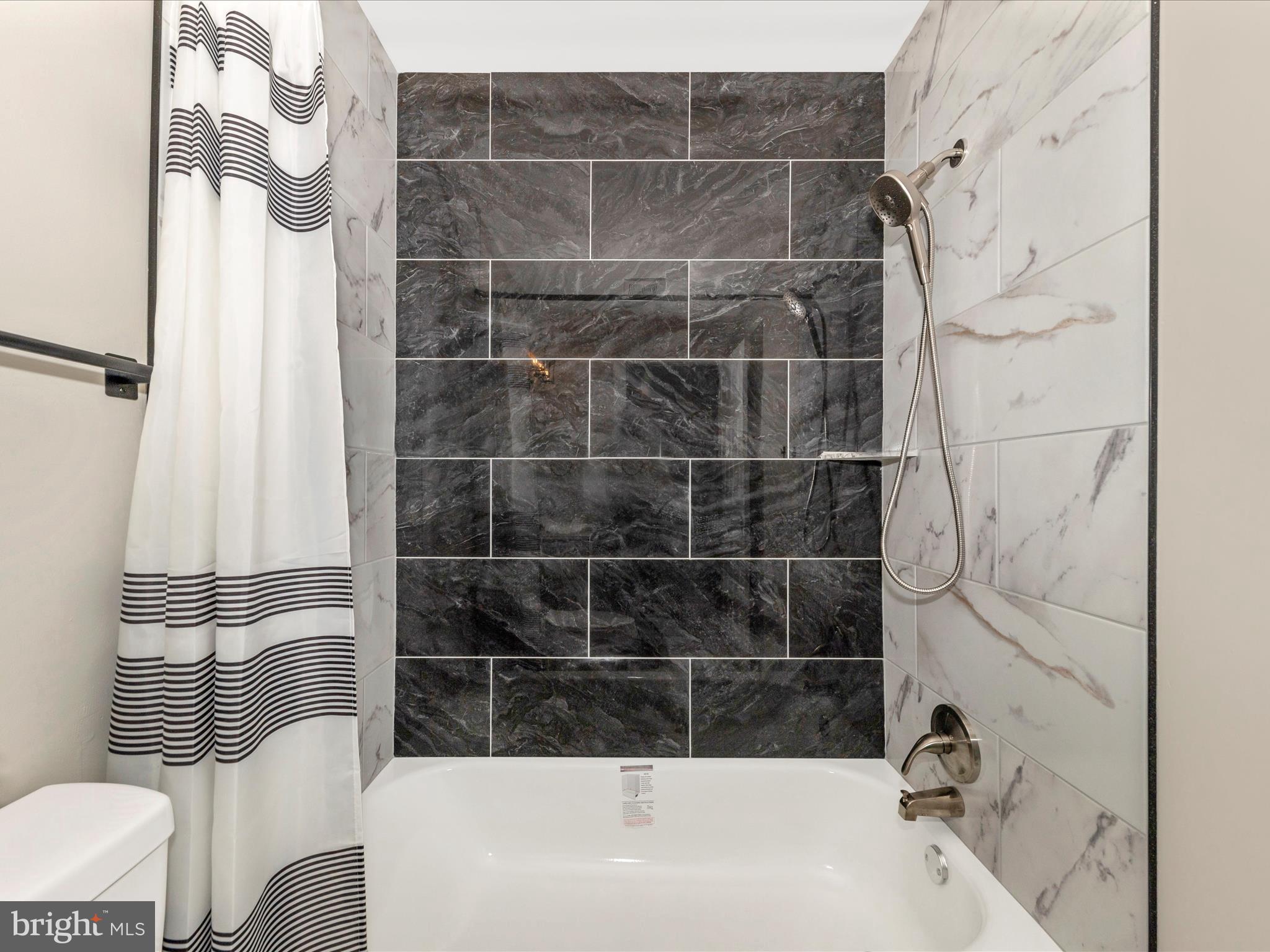 GREENCASTLE MANOR - Residential