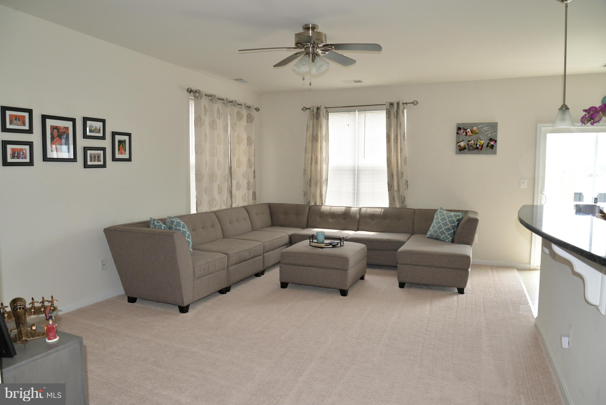 RESIDENCES AT DULLES PRK - Residential Lease