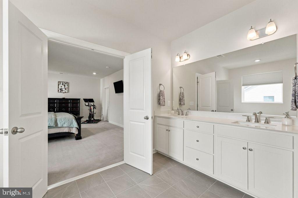 14019 NORTHERN VIEW ROAD