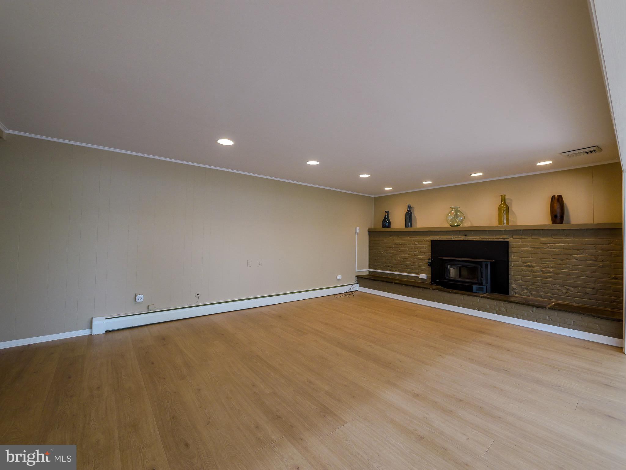 SCOT GLEN - Residential