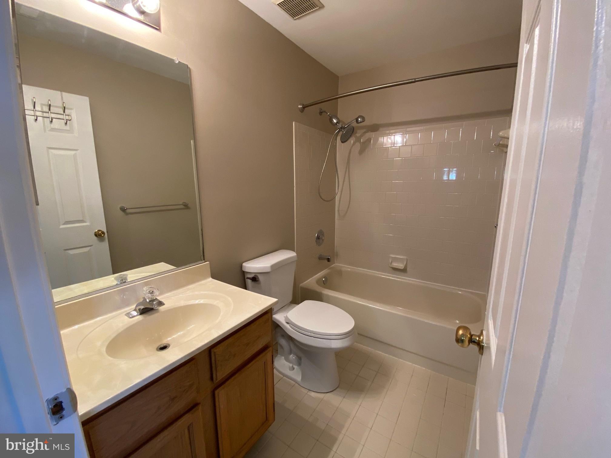 ASPEN PARK - Residential Lease