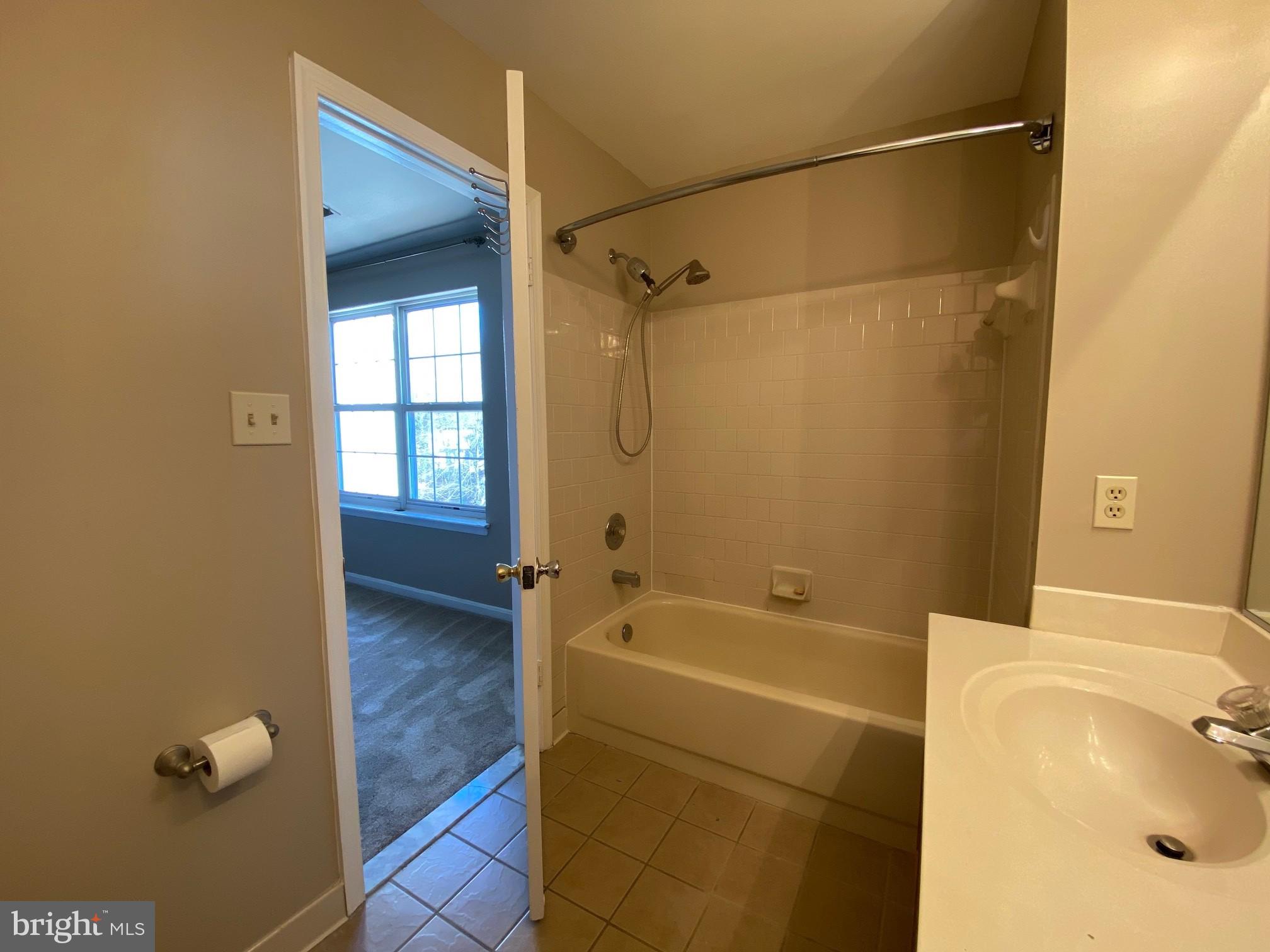 ASPEN PARK - Residential Lease