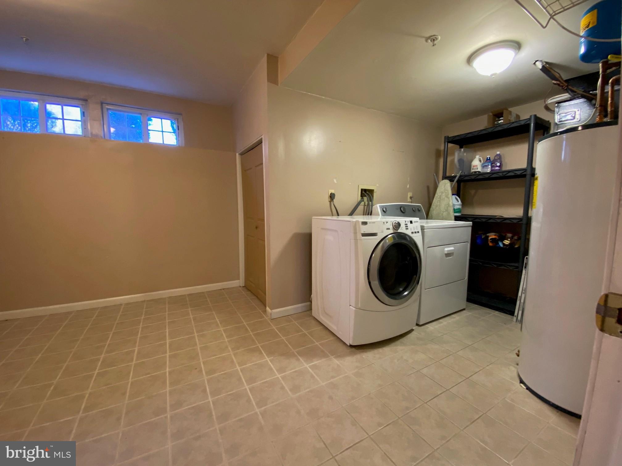 ASPEN PARK - Residential Lease