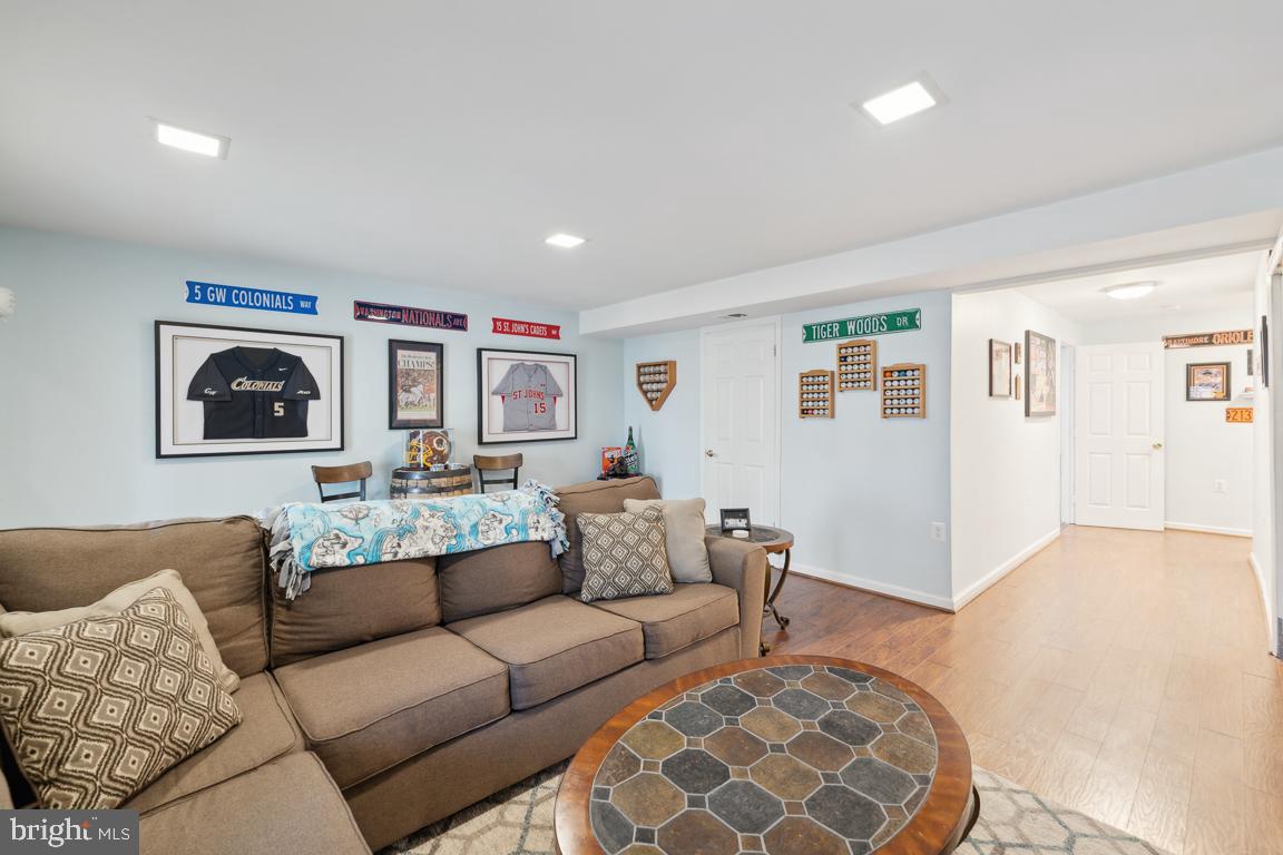 MONTCLAIR - Residential Lease