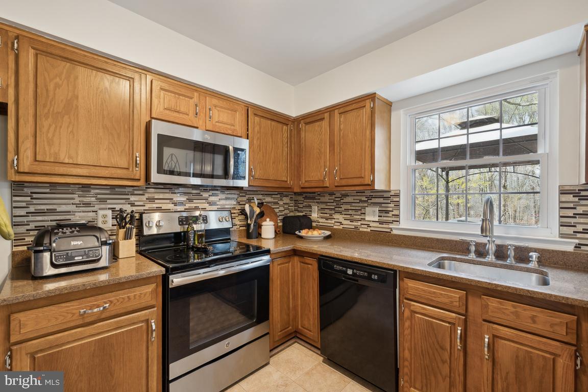 MONTCLAIR - Residential Lease