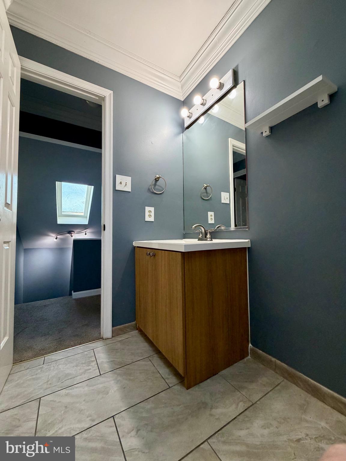 CAMELOT - Residential