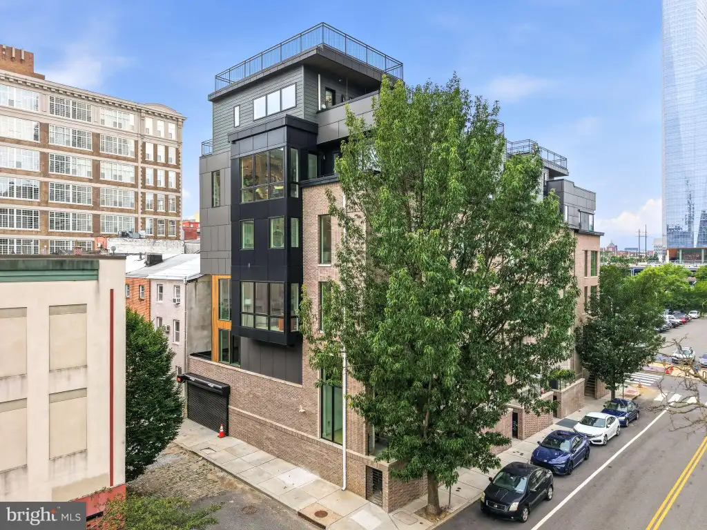2316 Sansom Street, Philadelphia, PA 19103
