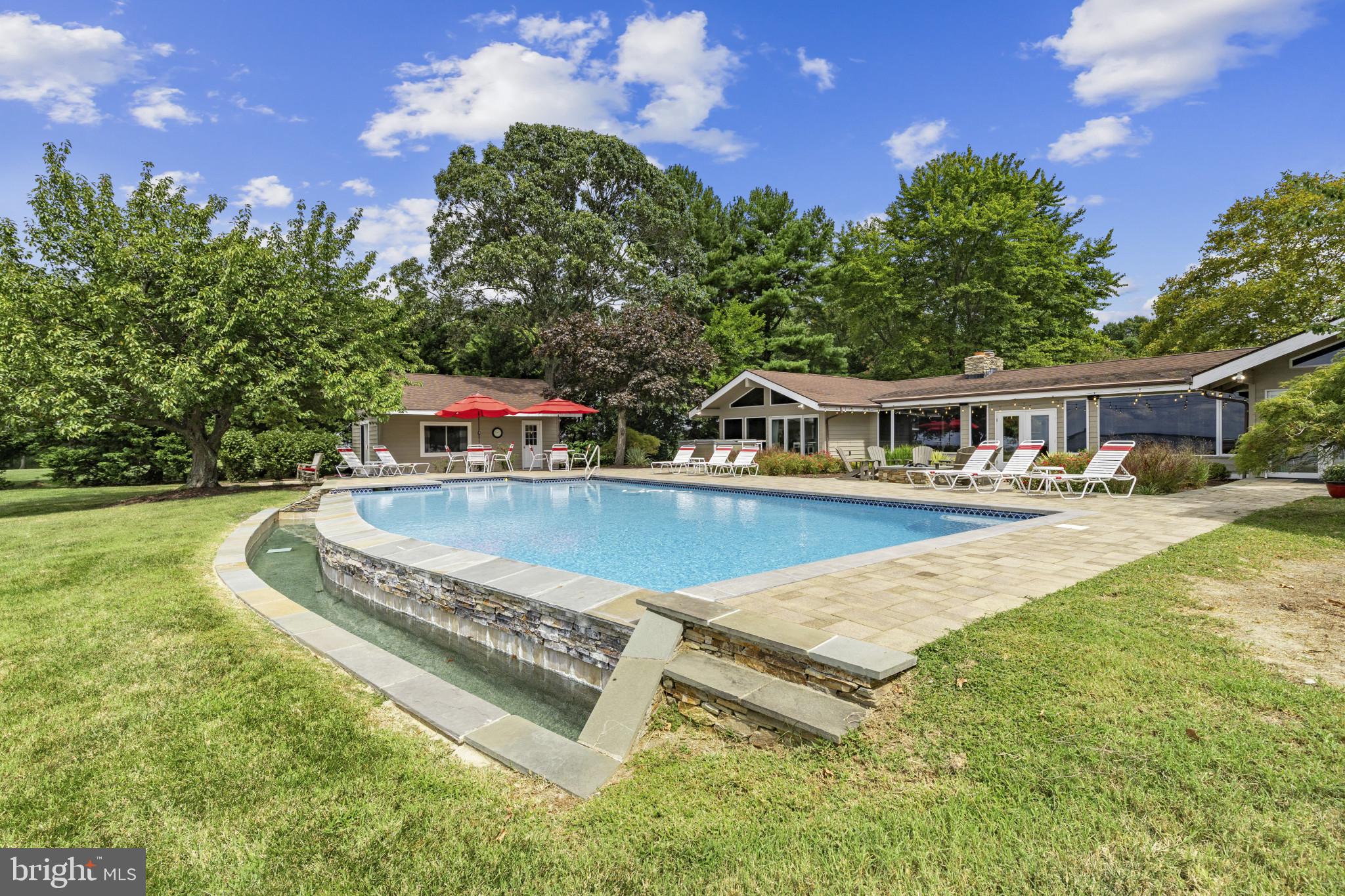 PROSPECT BAY - Residential