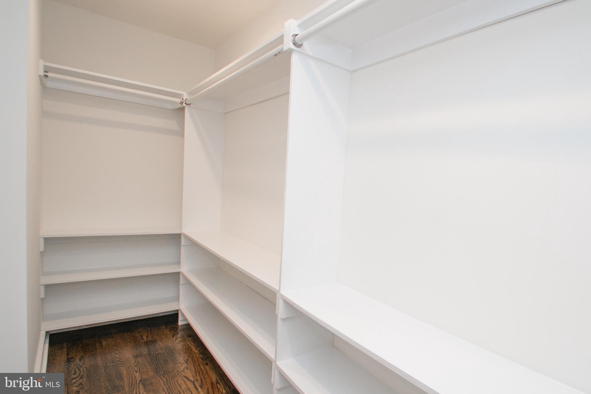 QUEEN VILLAGE - Residential Lease