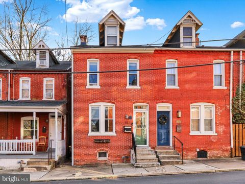 Photo of 616 W Marion Street, LANCASTER, PA 17603 (MLS # PALA2062436)