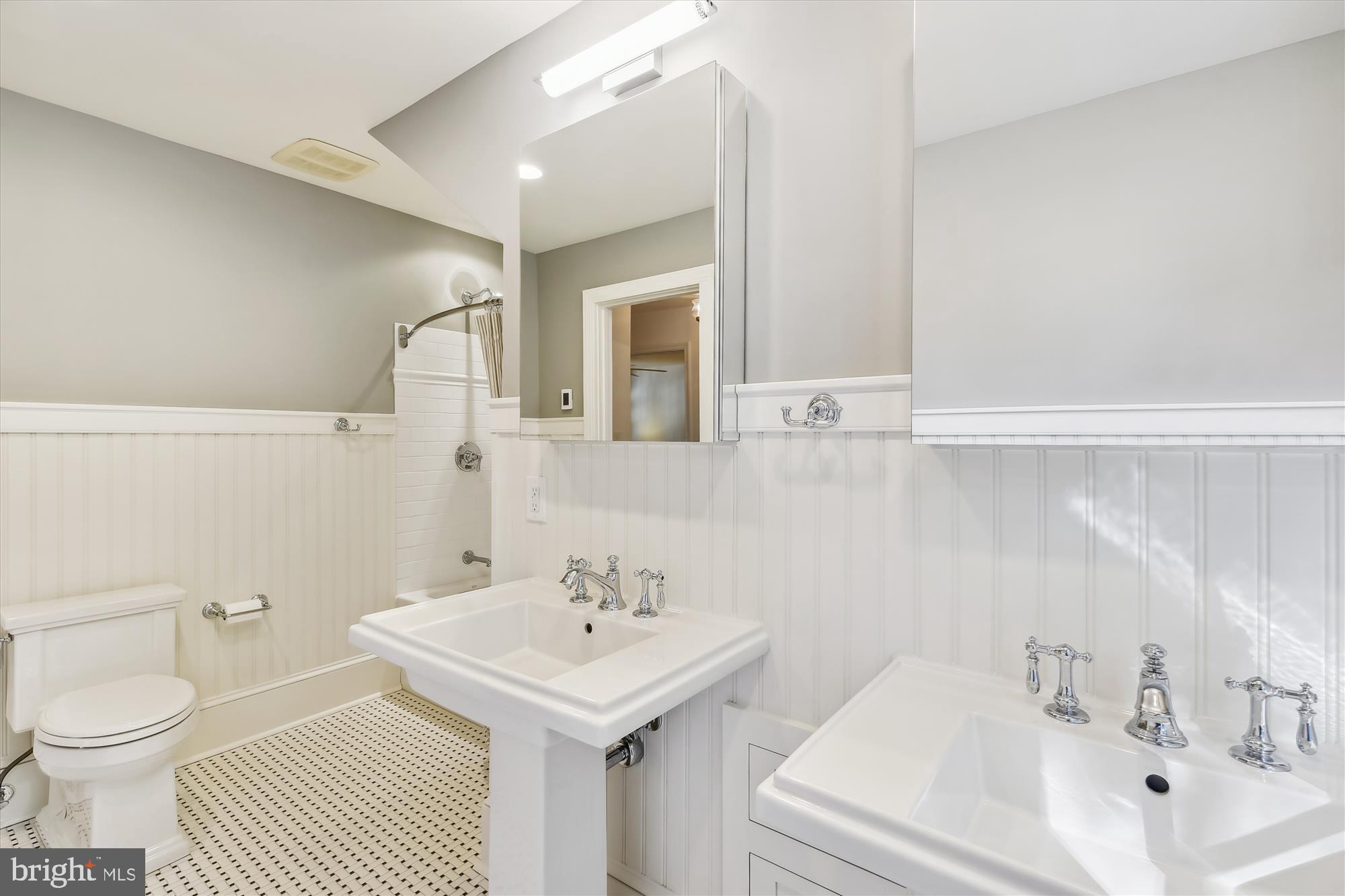 CHARTWELL - Residential