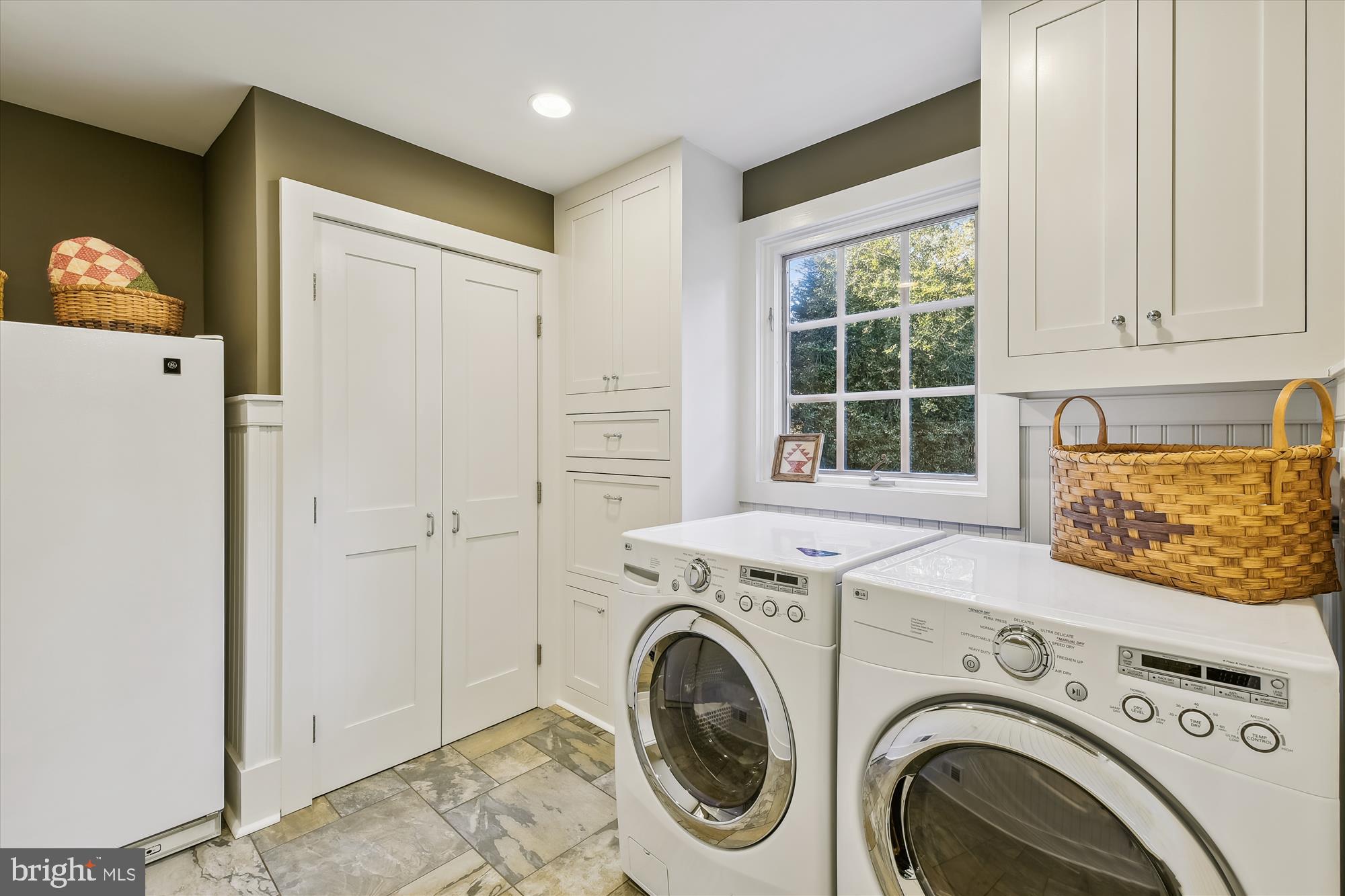 CHARTWELL - Residential