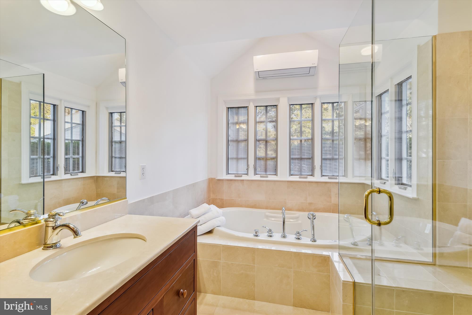 CHARTWELL - Residential