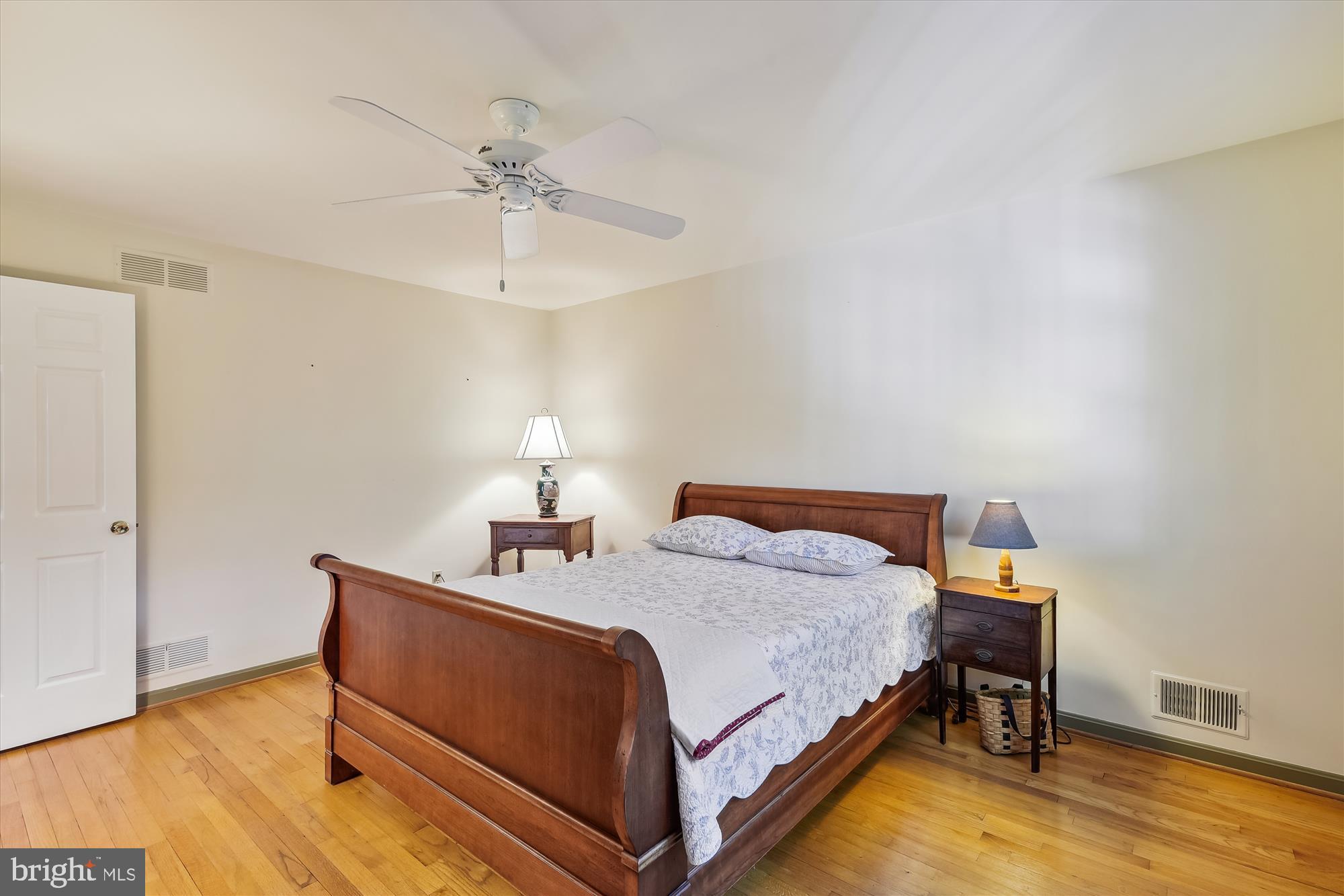 CHARTWELL - Residential