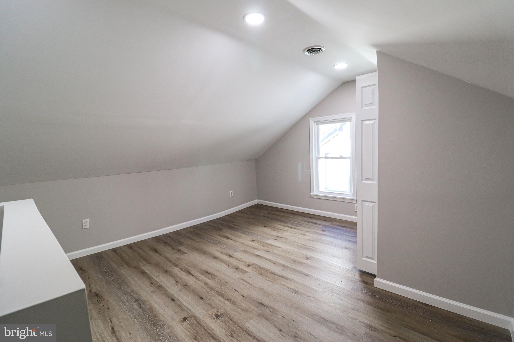 LEBANON CITY - Residential