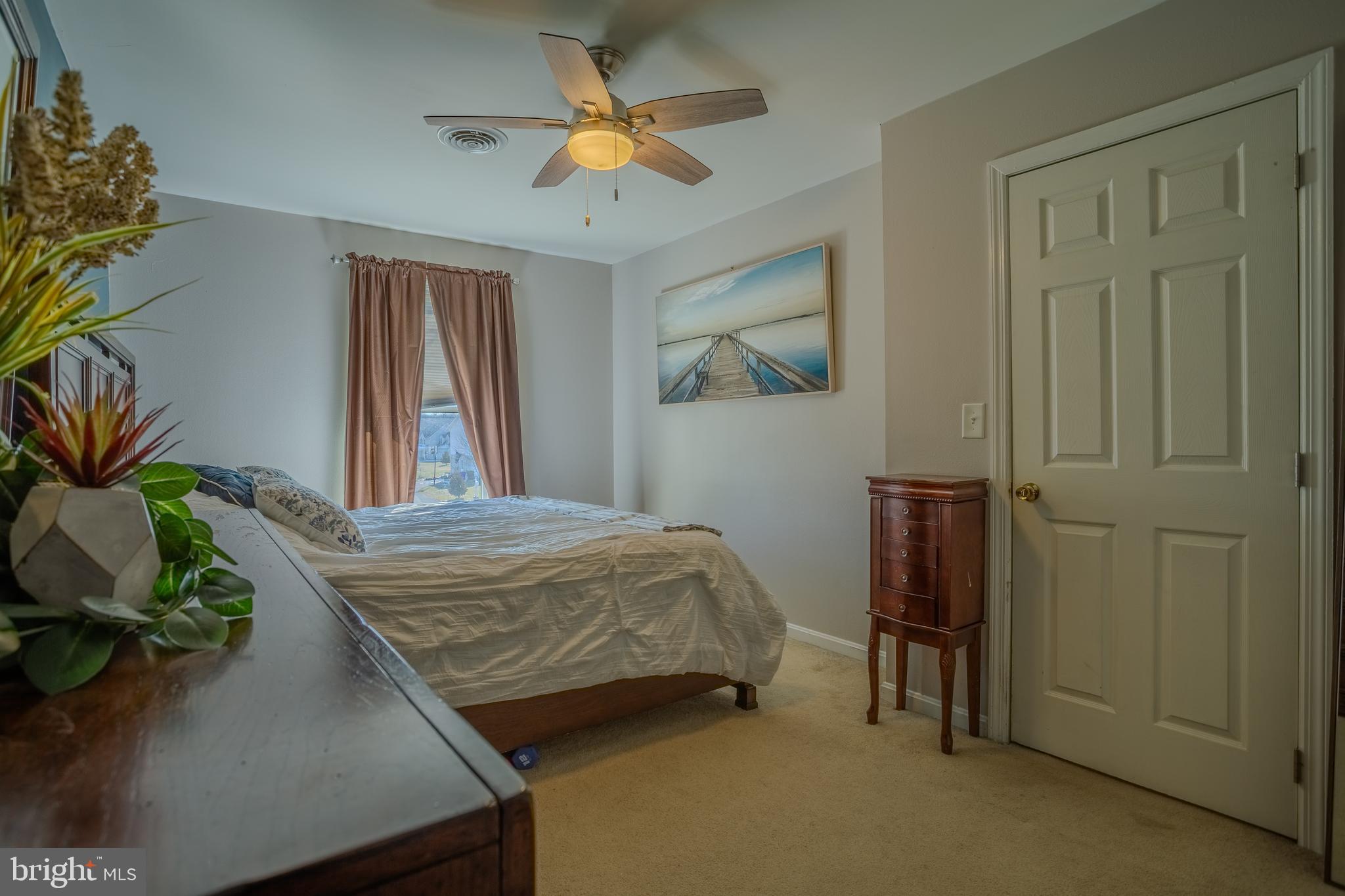 FORT HILL FARMS - Residential