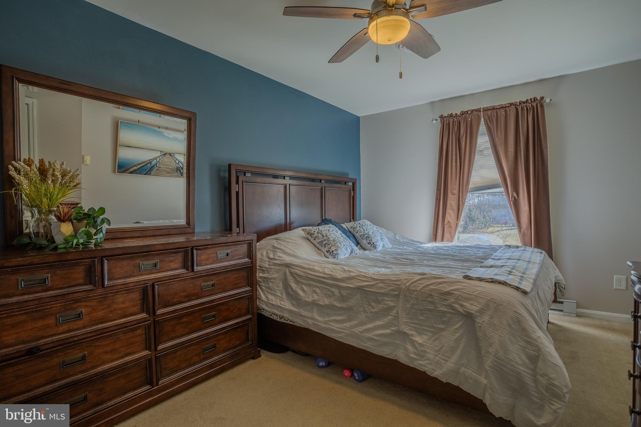 FORT HILL FARMS - Residential