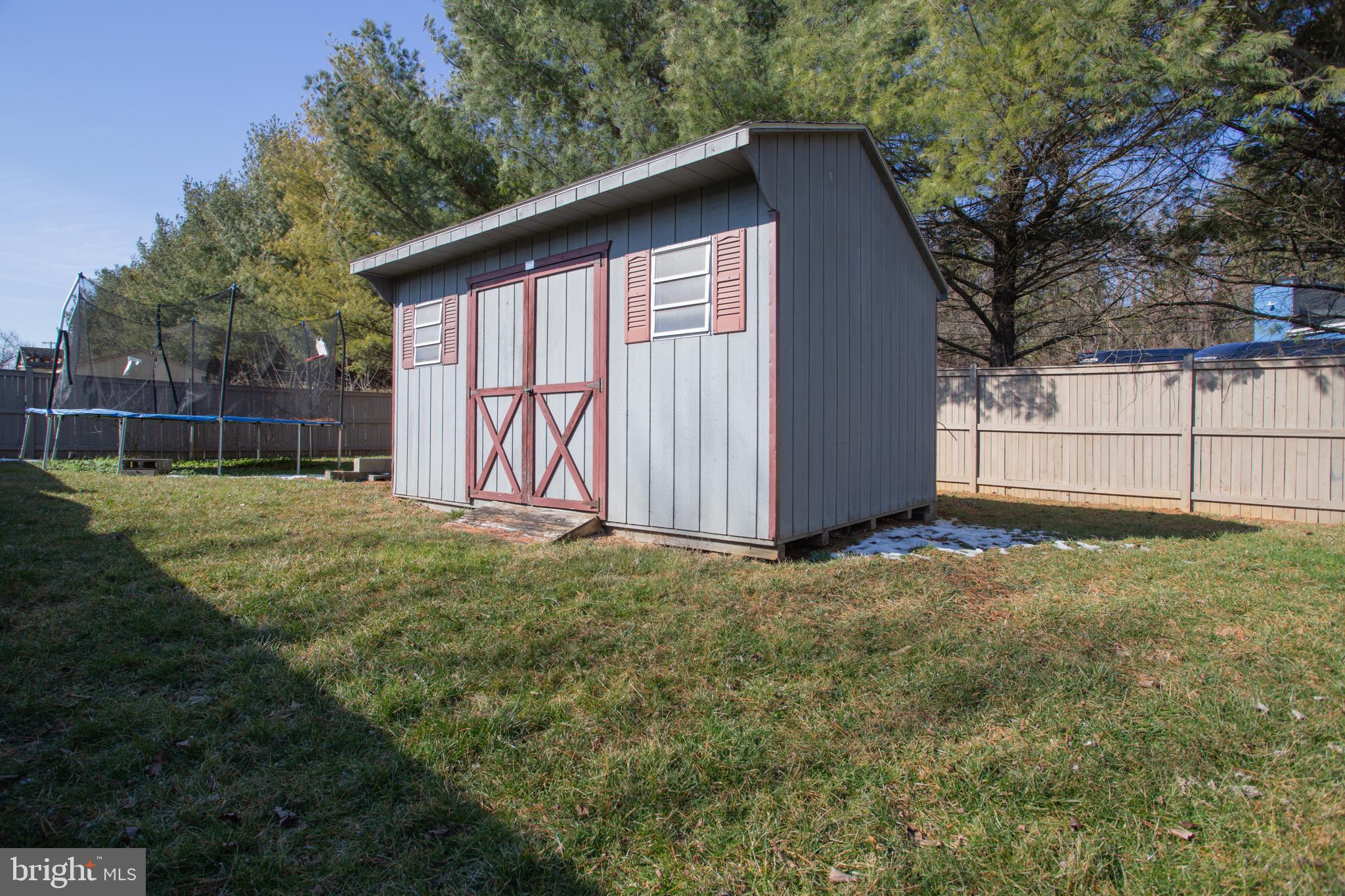 FORT HILL FARMS - Residential