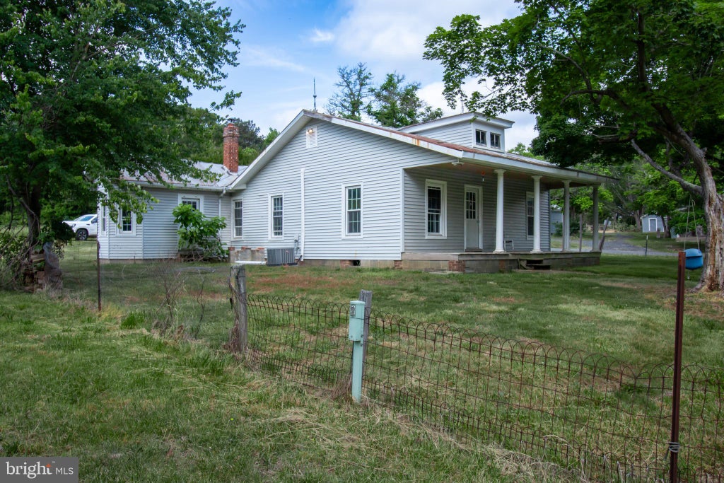 Photo of 198 Mt Hope Church Rd, BUMPASS, VA 23024 (MLS # VALA2009948)