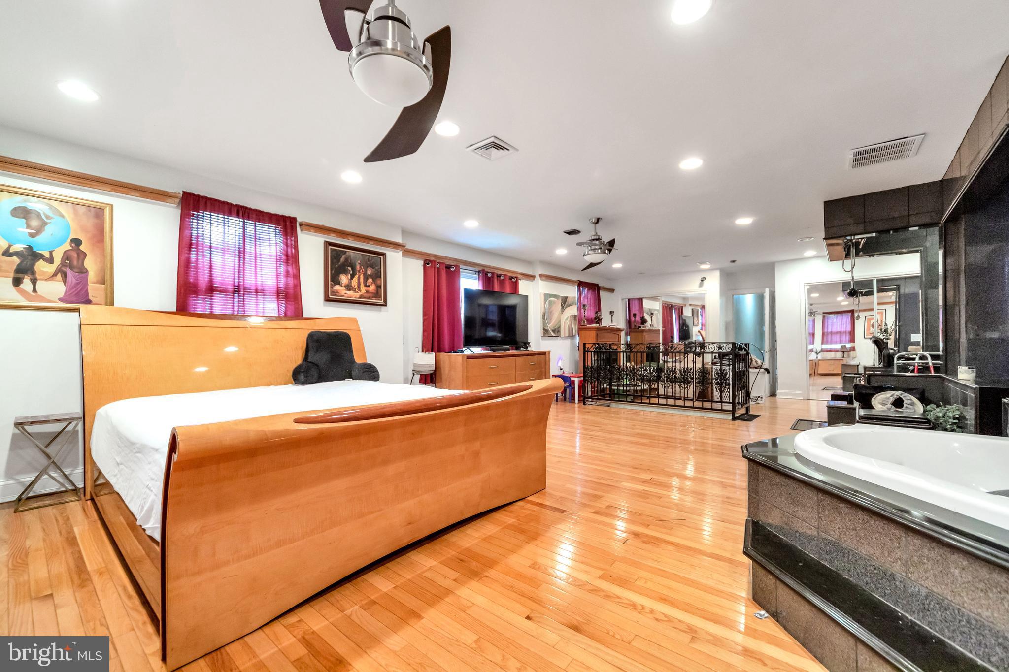 CHELTENHAM - Residential